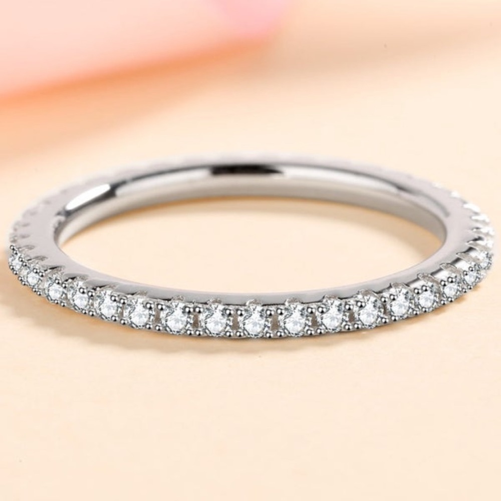 Curious Time 925 Sterling Silver Moissanite Ring, size 6. Excellent condition